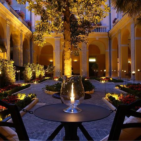 Palazzo Cardinal Cesi Hotel Рим Екстериор снимка
