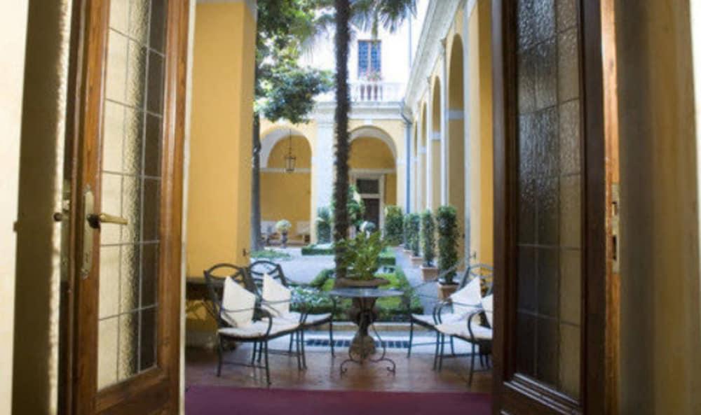 Palazzo Cardinal Cesi Hotel Рим Екстериор снимка