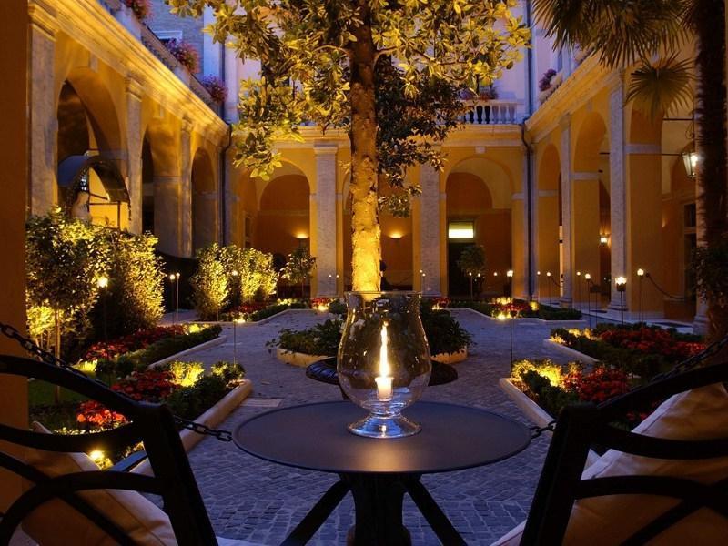 Palazzo Cardinal Cesi Hotel Рим Екстериор снимка