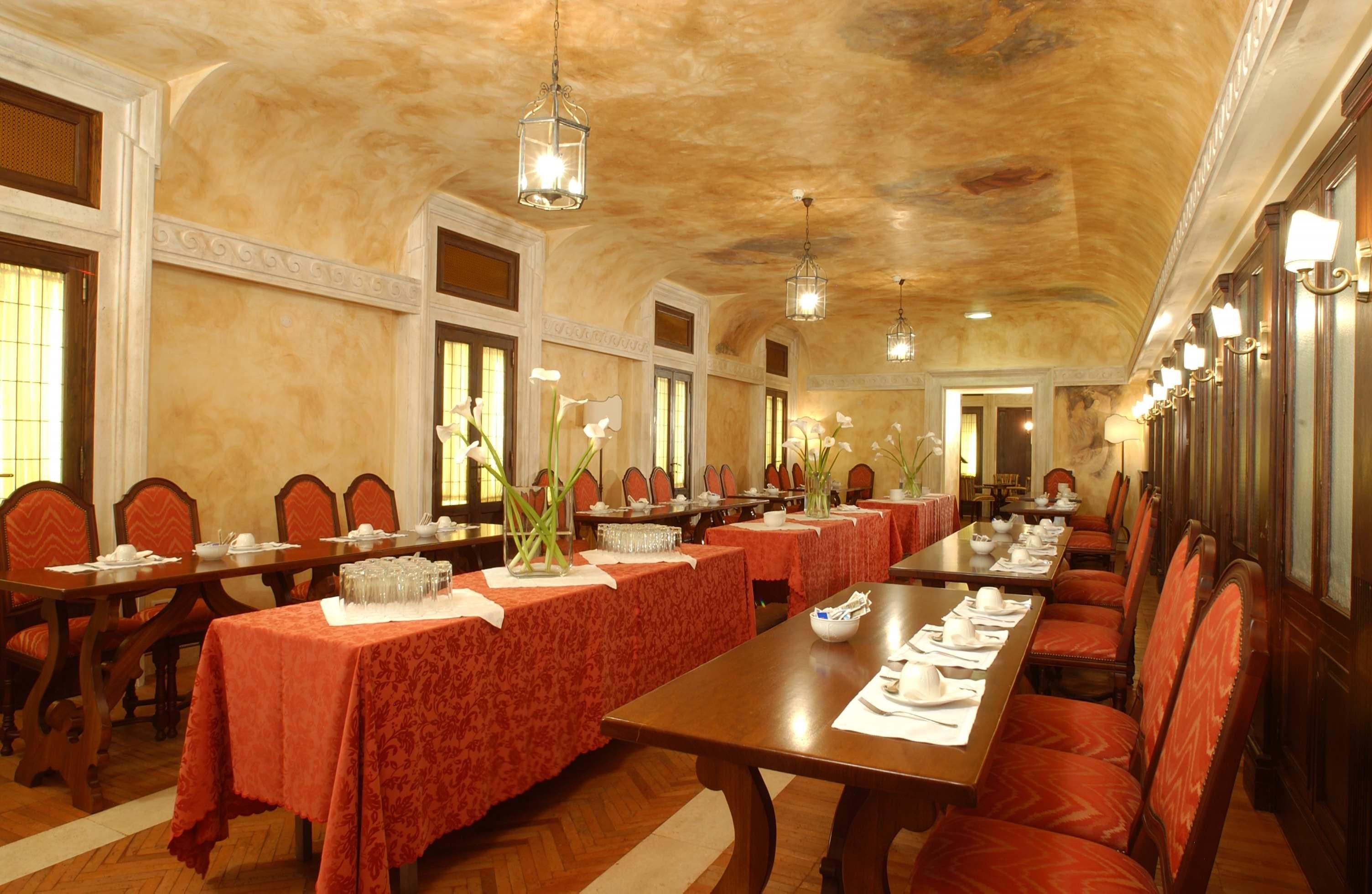 Palazzo Cardinal Cesi Hotel Рим Екстериор снимка