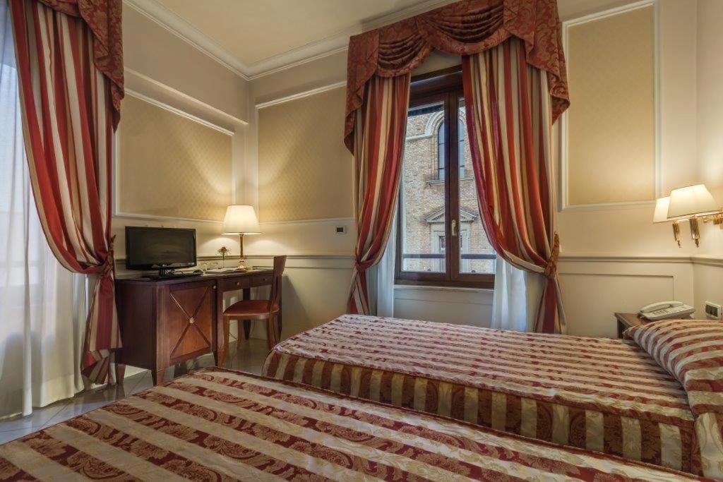 Palazzo Cardinal Cesi Hotel Рим Екстериор снимка