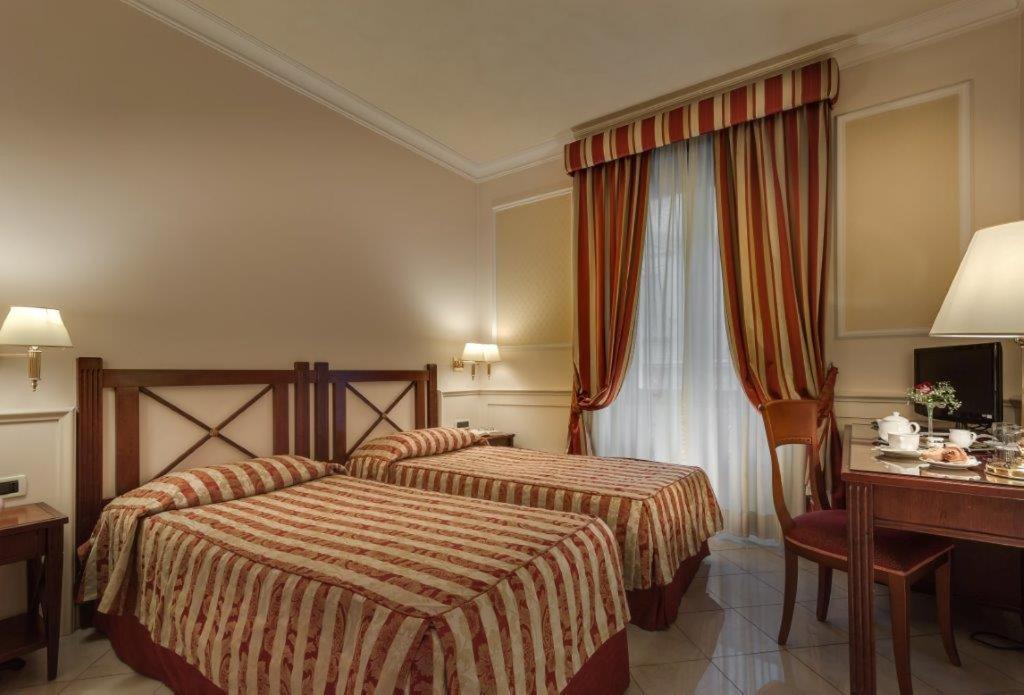 Palazzo Cardinal Cesi Hotel Рим Екстериор снимка