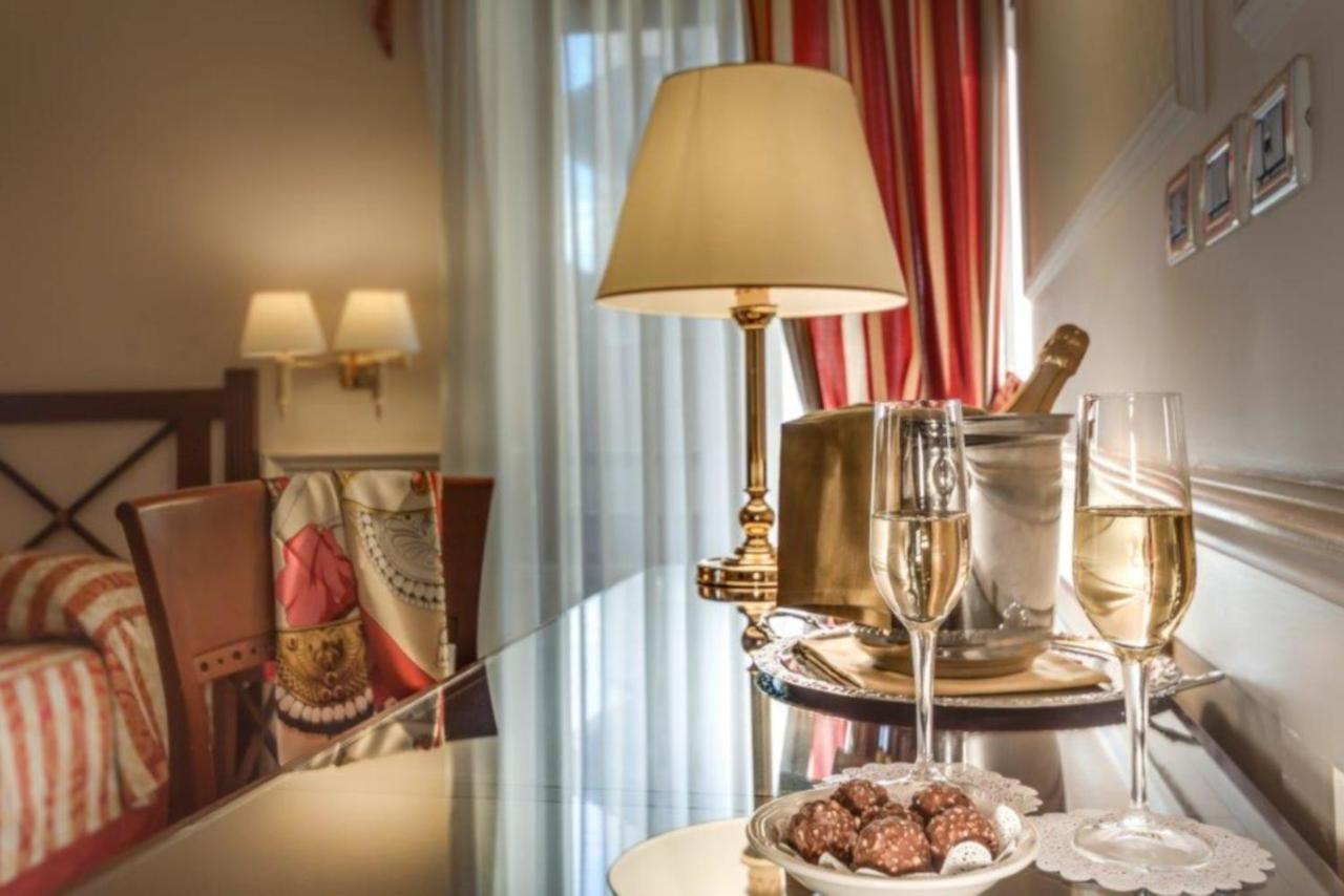 Palazzo Cardinal Cesi Hotel Рим Екстериор снимка