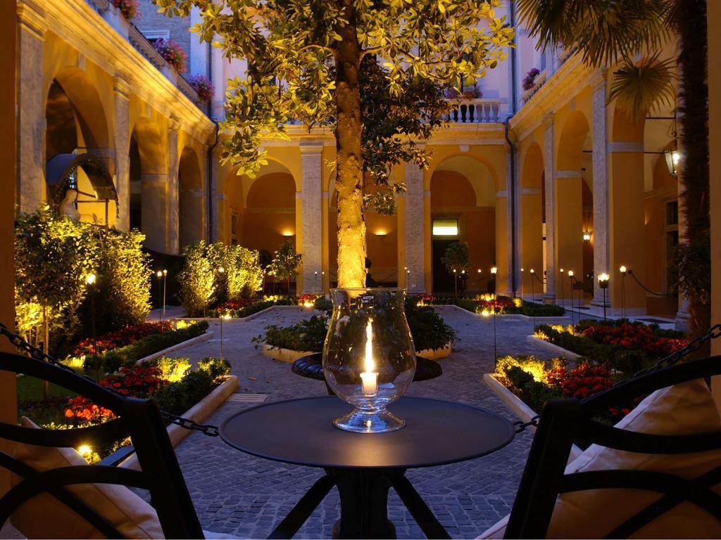 Palazzo Cardinal Cesi Hotel Рим Екстериор снимка