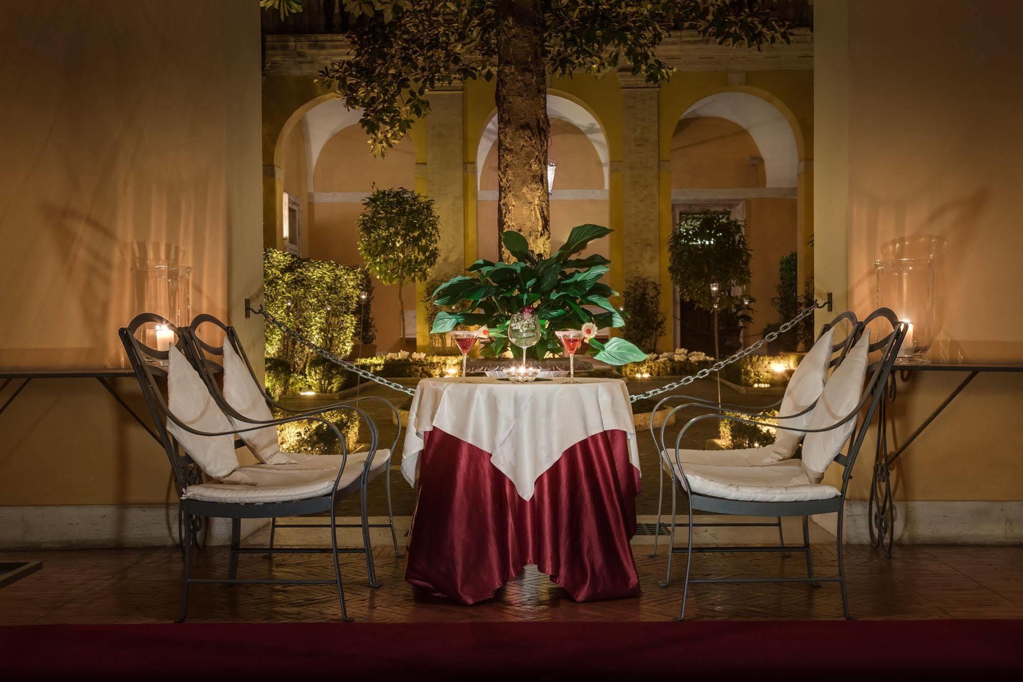 Palazzo Cardinal Cesi Hotel Рим Екстериор снимка